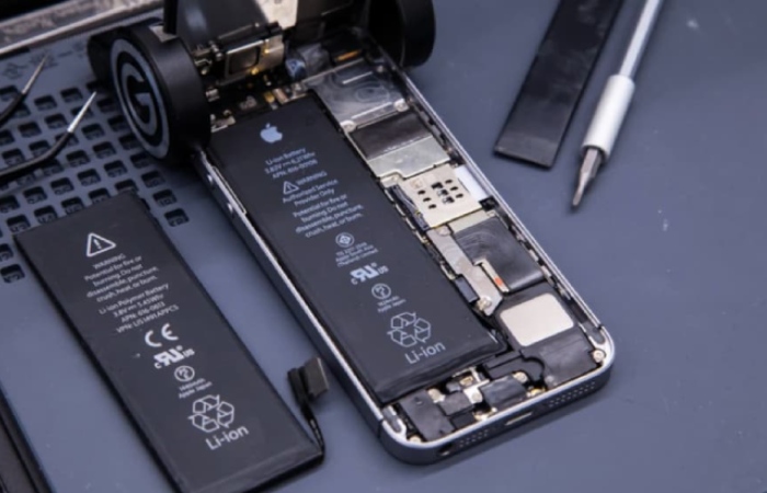 Biggest Best Battery iPhone 14